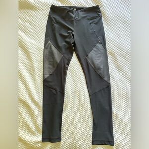 90 Degree by Reflex black leggings size large - like new